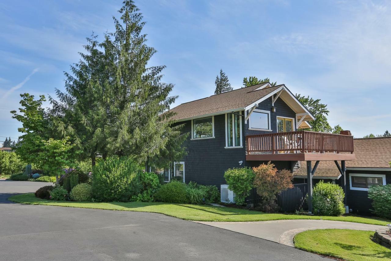 Brookside Bed & Breakfast Hood River Exterior photo